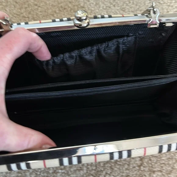 Fashion Plaid Vinyl/Silver Tone Metal Purse - Picture 9 of 10